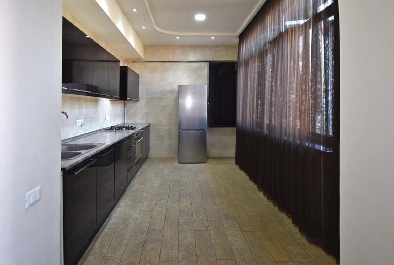 Tumanyan Street 3 Bedroom Deluxe Apartment With Large Balcony Tm662 Γιερεβάν Εξωτερικό φωτογραφία