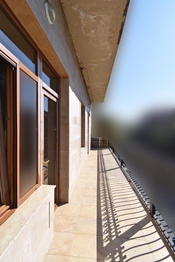 Tumanyan Street 3 Bedroom Deluxe Apartment With Large Balcony Tm662 Γιερεβάν Εξωτερικό φωτογραφία
