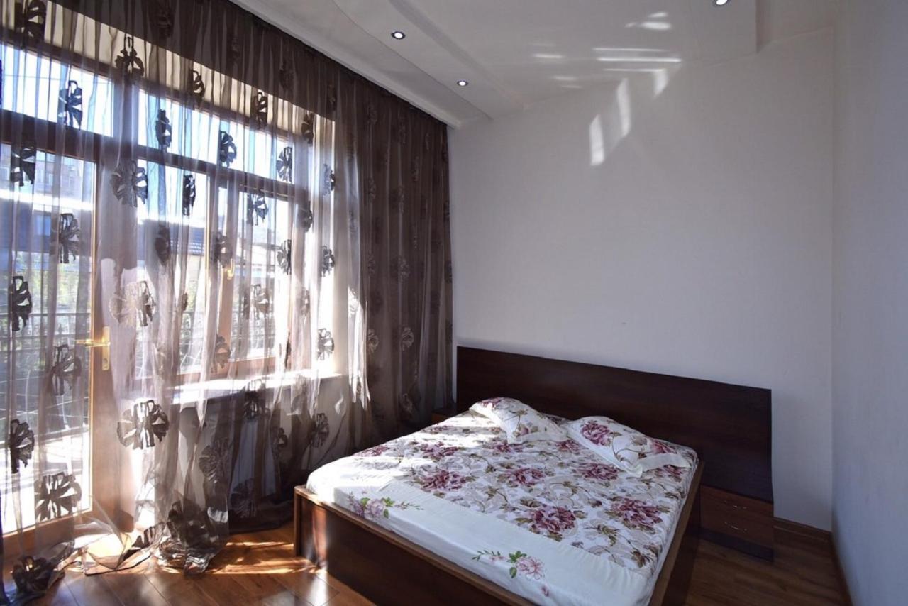 Tumanyan Street 3 Bedroom Deluxe Apartment With Large Balcony Tm662 Γιερεβάν Εξωτερικό φωτογραφία